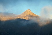 100 Il Pizzo Farno illuminatro dal sole ci saluta